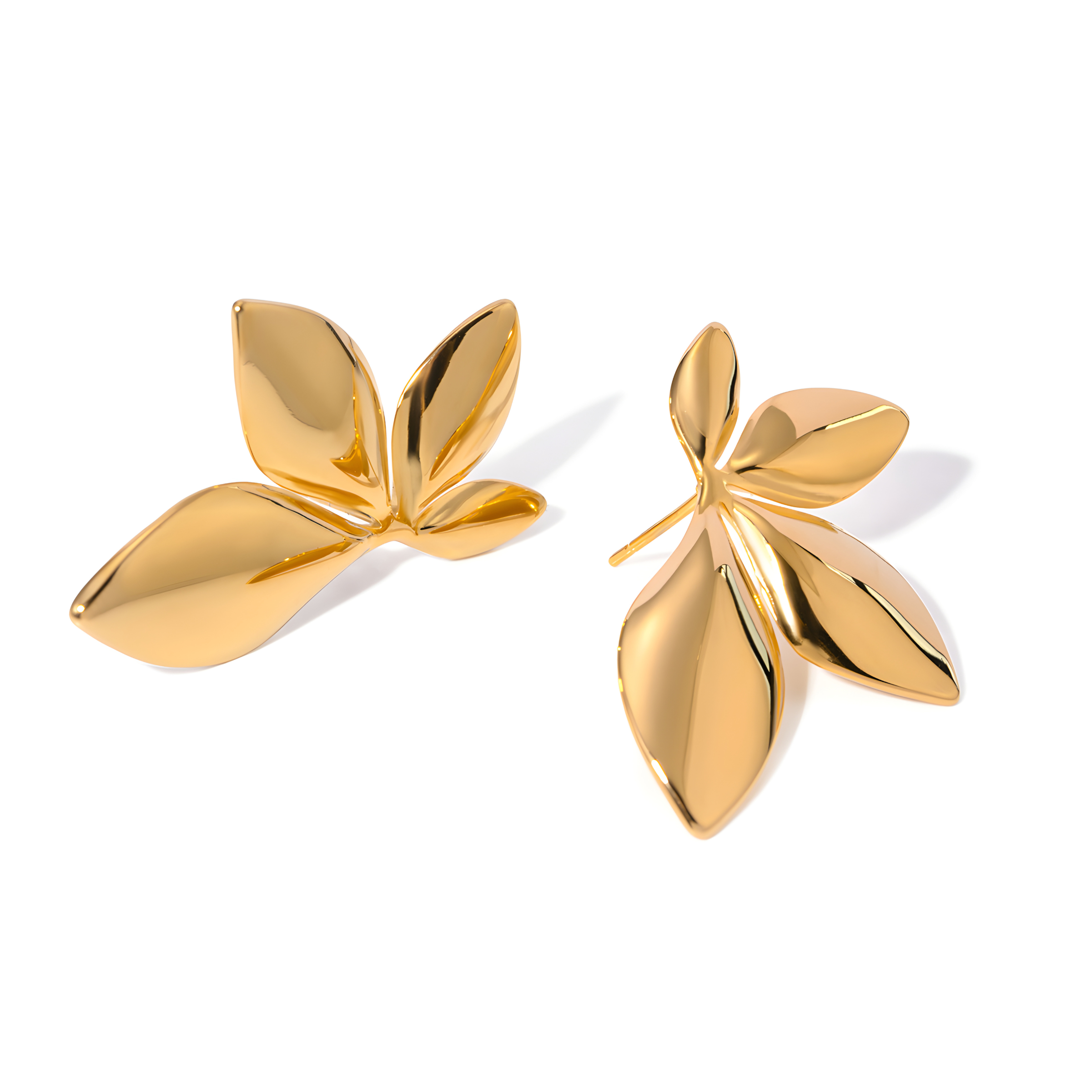 1 Pair Bold Leaf Earrings - 18K Gold Plated