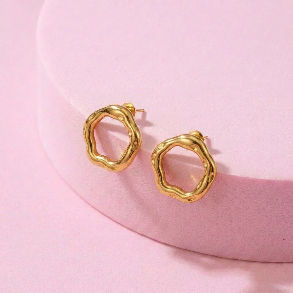 1 Pair Ripple Earrings - 18K Gold Plated
