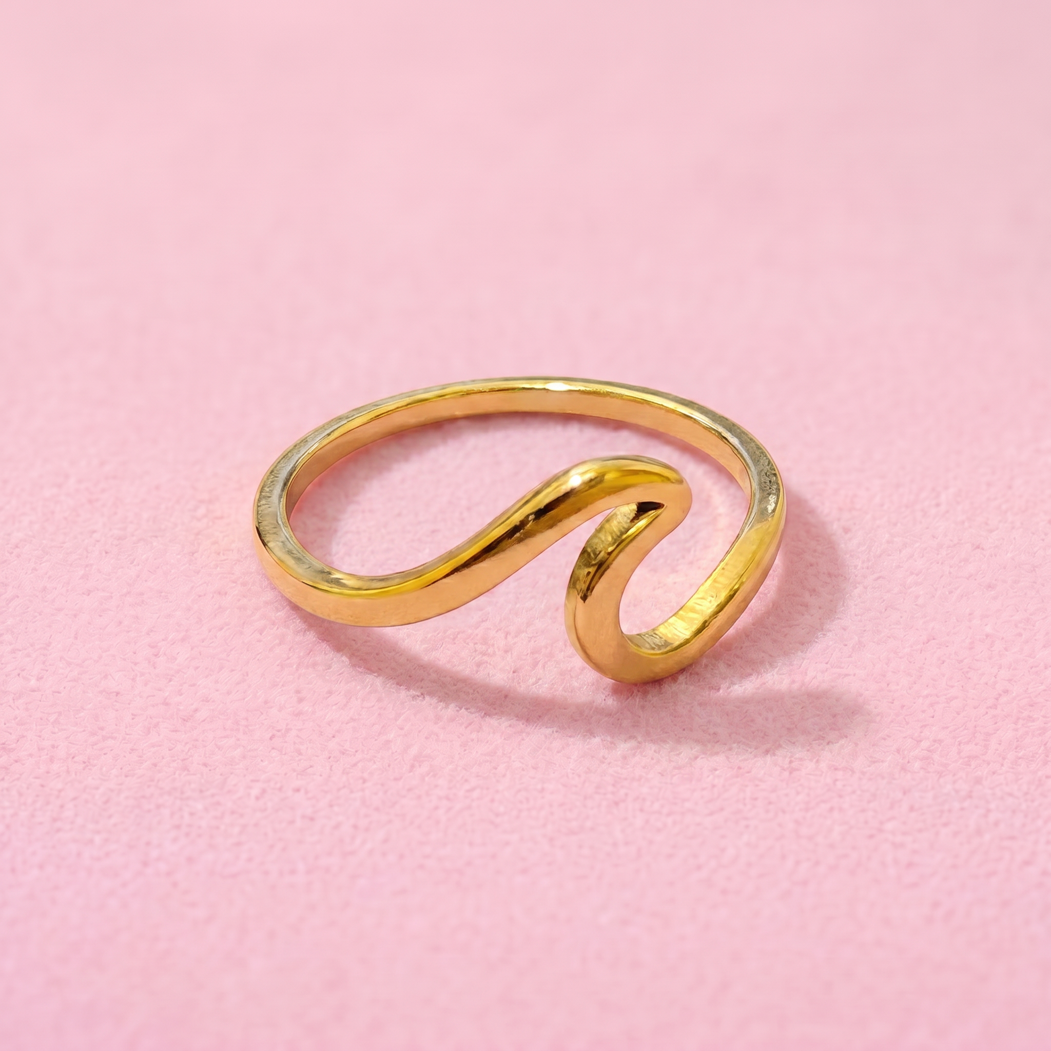 Ocean Wave Ring - 18K Gold Plated